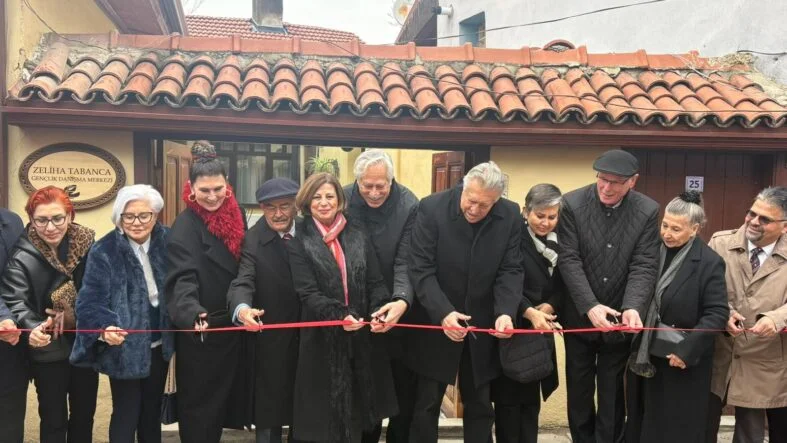 ayse-unluce-kazim-kurt-ve-erol-tabanca-eskisehir-acilis-toreni