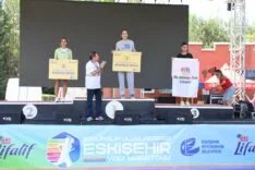 eti-lifalif-uluslararasi-eskisehir-yari-maratonu-2026-yarislari-sazova-parki-odul-toreni1